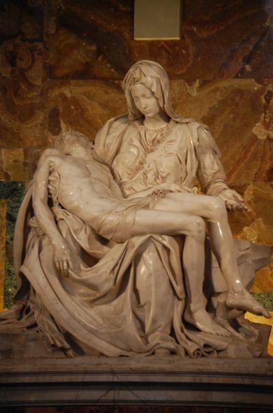 Pipo... Michel-Ange-la-Pieta--2-